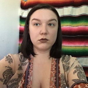 Meet your Posher, Krystal